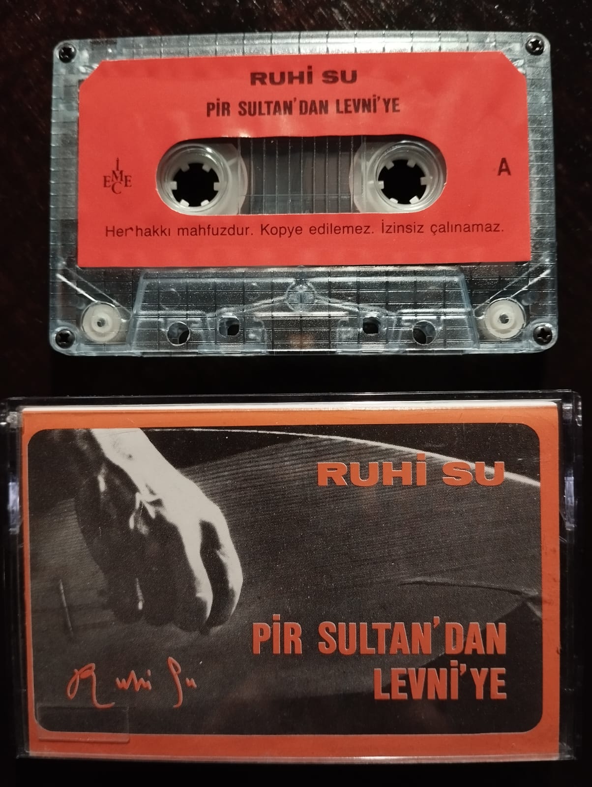 Ruhi Su - Pir Sultan’dan Levni’ye  - Türkiye Basım 2.El Kaset - Kağıt Baskı