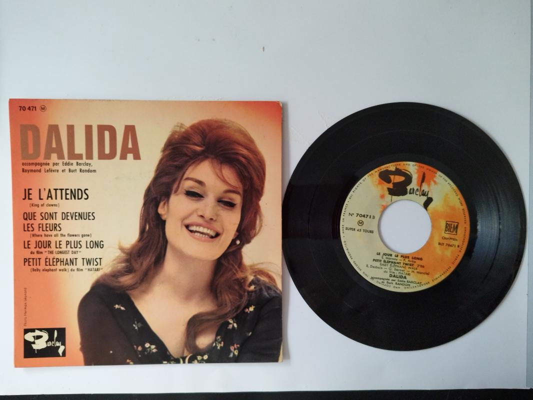 Dalida Accompagnée Par Eddie Barclay, Raymond Lefèvre Et Burt Random – Je L’attends-4PARÇALIK EP-1962 FRANSA BASIM 45 LİK PLAK