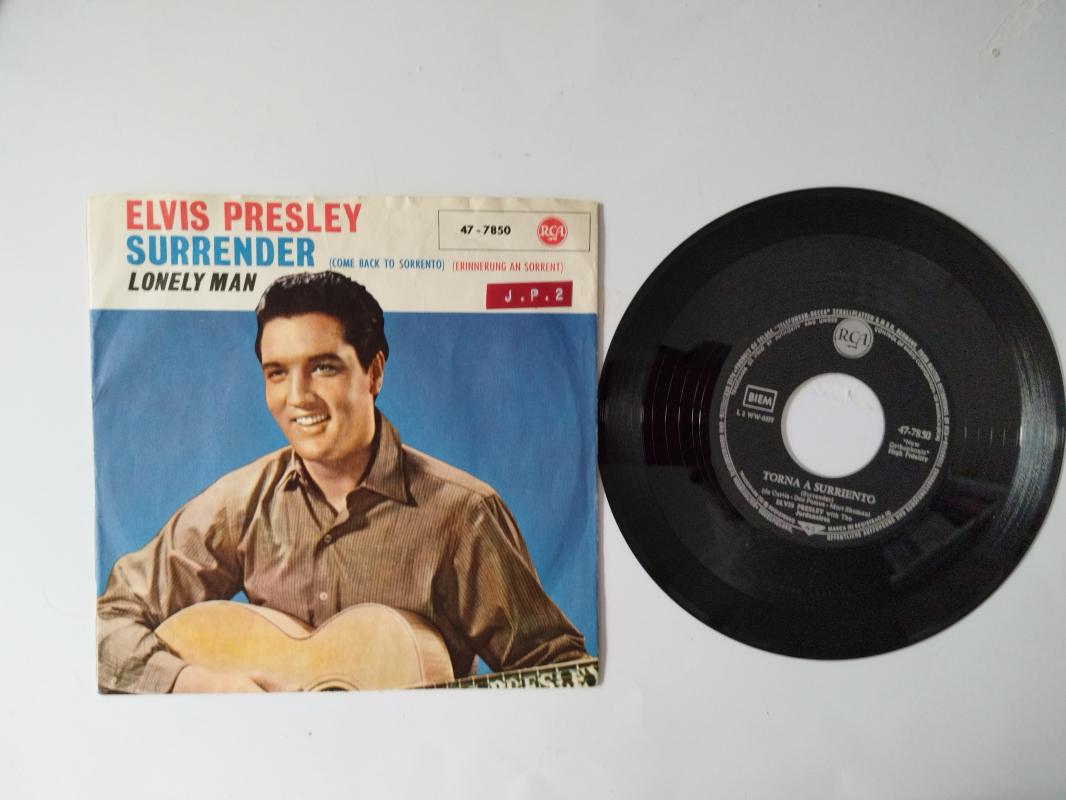 Elvis Presley – Surrender (Torna A Surriento) - 1961 ALMANYA BASIM 45 LİK PLAK