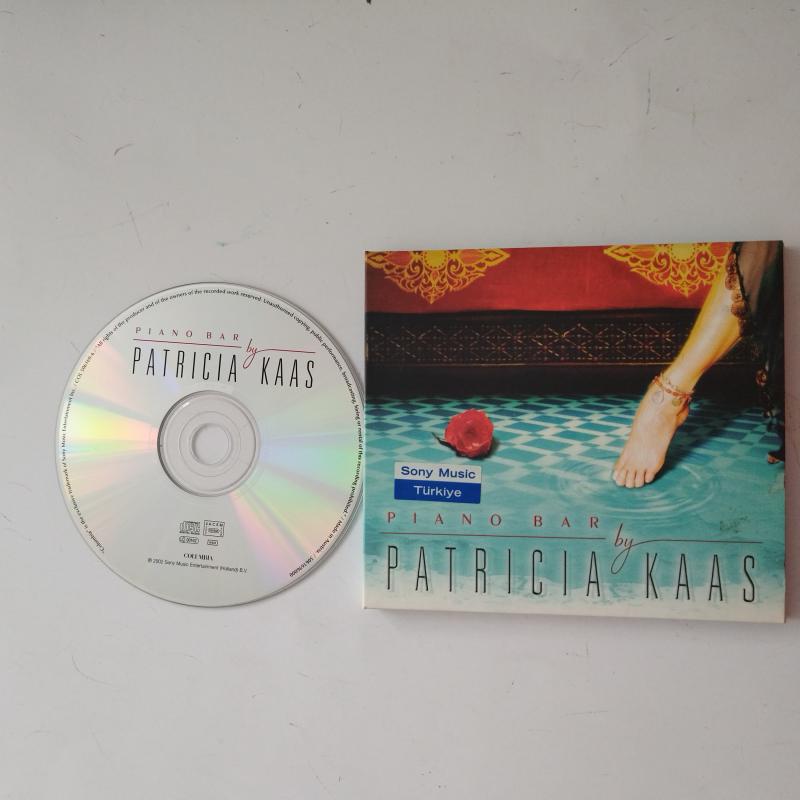 Patricia Kaas –  Piano Bar  - 2002 Avrupa Basım 2. El CD Albüm(Digipak /Karton Kapak)