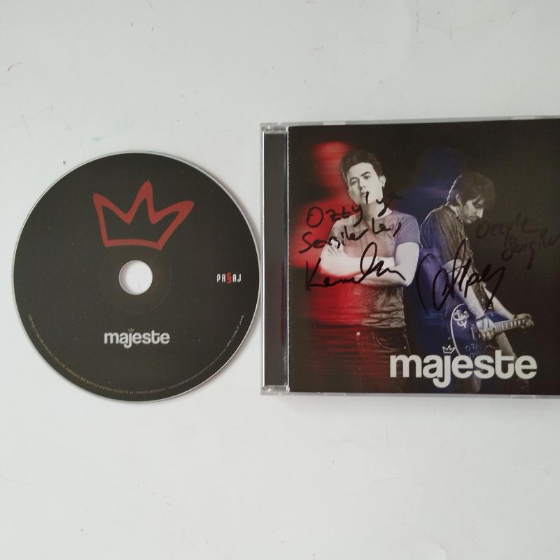 Majeste   –   Türkiye  Basım  -  2. El  CD  Albüm ( İmzalı)