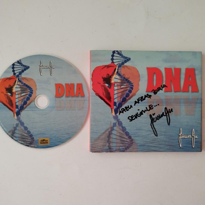 Füsun Su / DNA  -  2016 Türkiye Basım - 2. El  CD  Albüm / İsme İthafen İmzalı