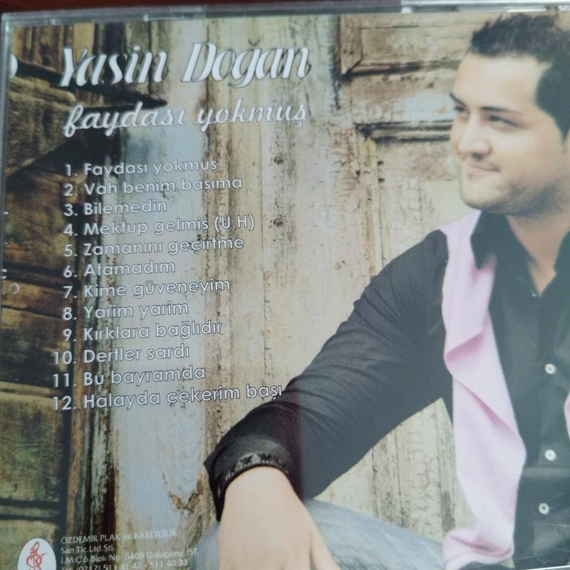 Yasin Doğan  -  faydası yokmuş  / Türkiye Basım -  2. El CD  Albüm