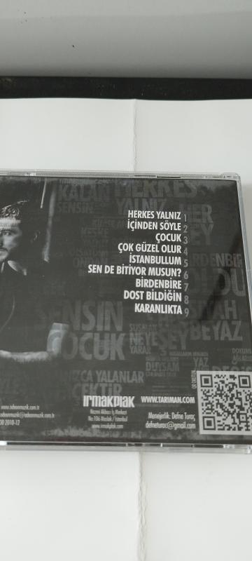 Kaan Tarıman  / Üç Boyutlu Yanlızlık  -   Türkiye Basım  2. El  CD  Albüm