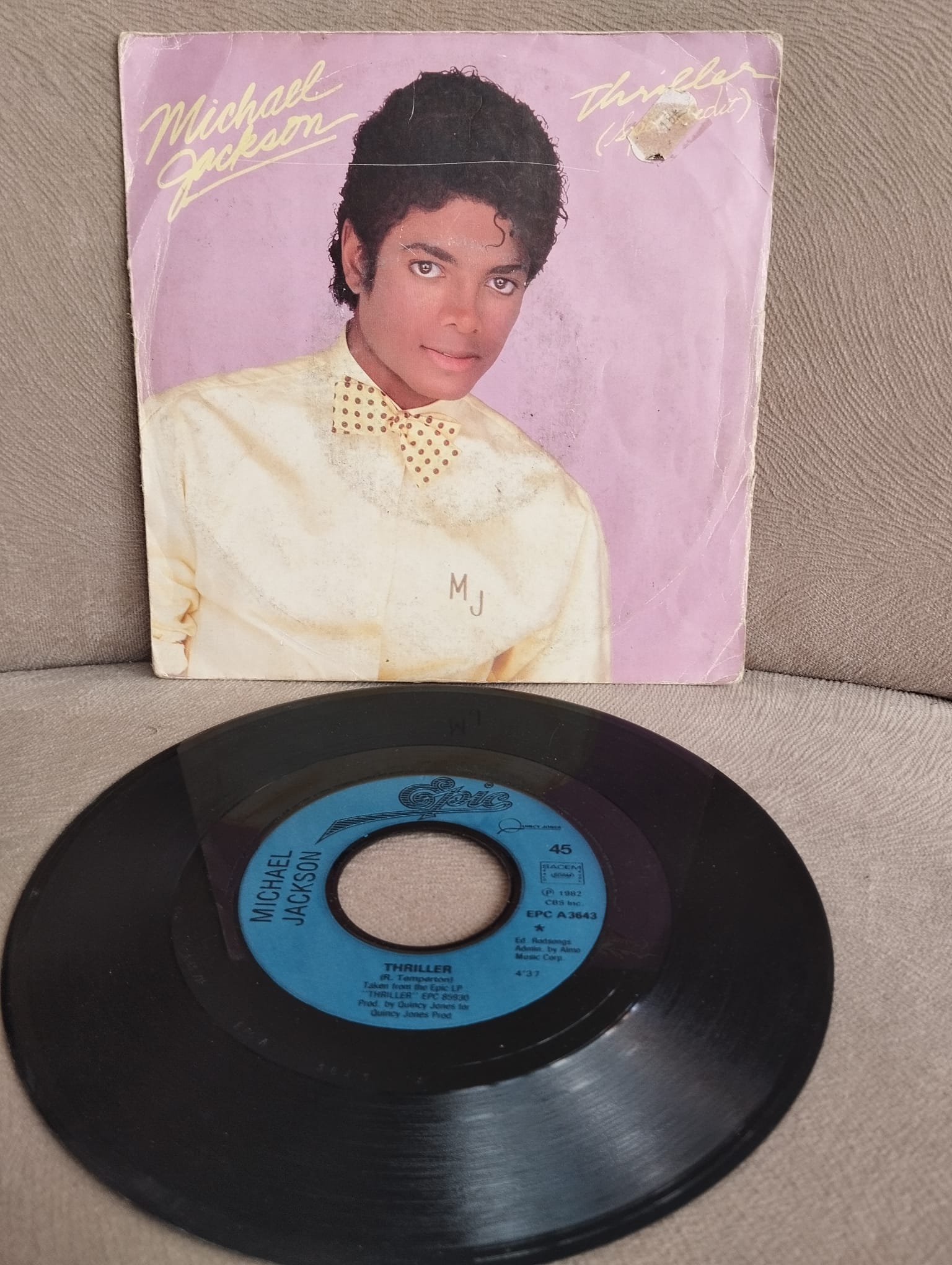 Michael Jackson – Thriller - 1982  Fransa Basım 45 Lik Plak