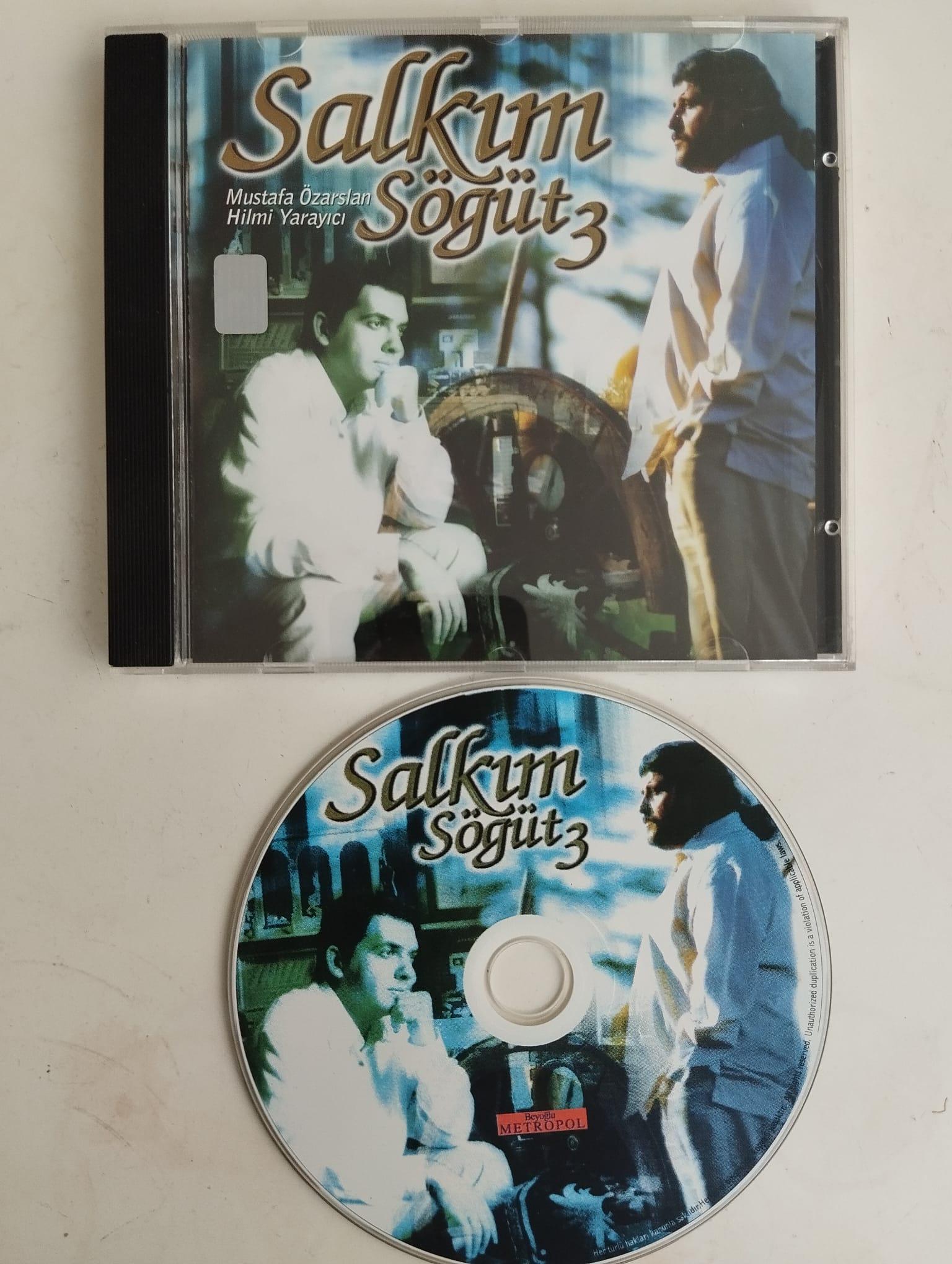 Salkım Söğüt 3 / Hilmi Yarayıcı - Mustafa Özarslan - Türkiye Basım - 2. El CD Albüm