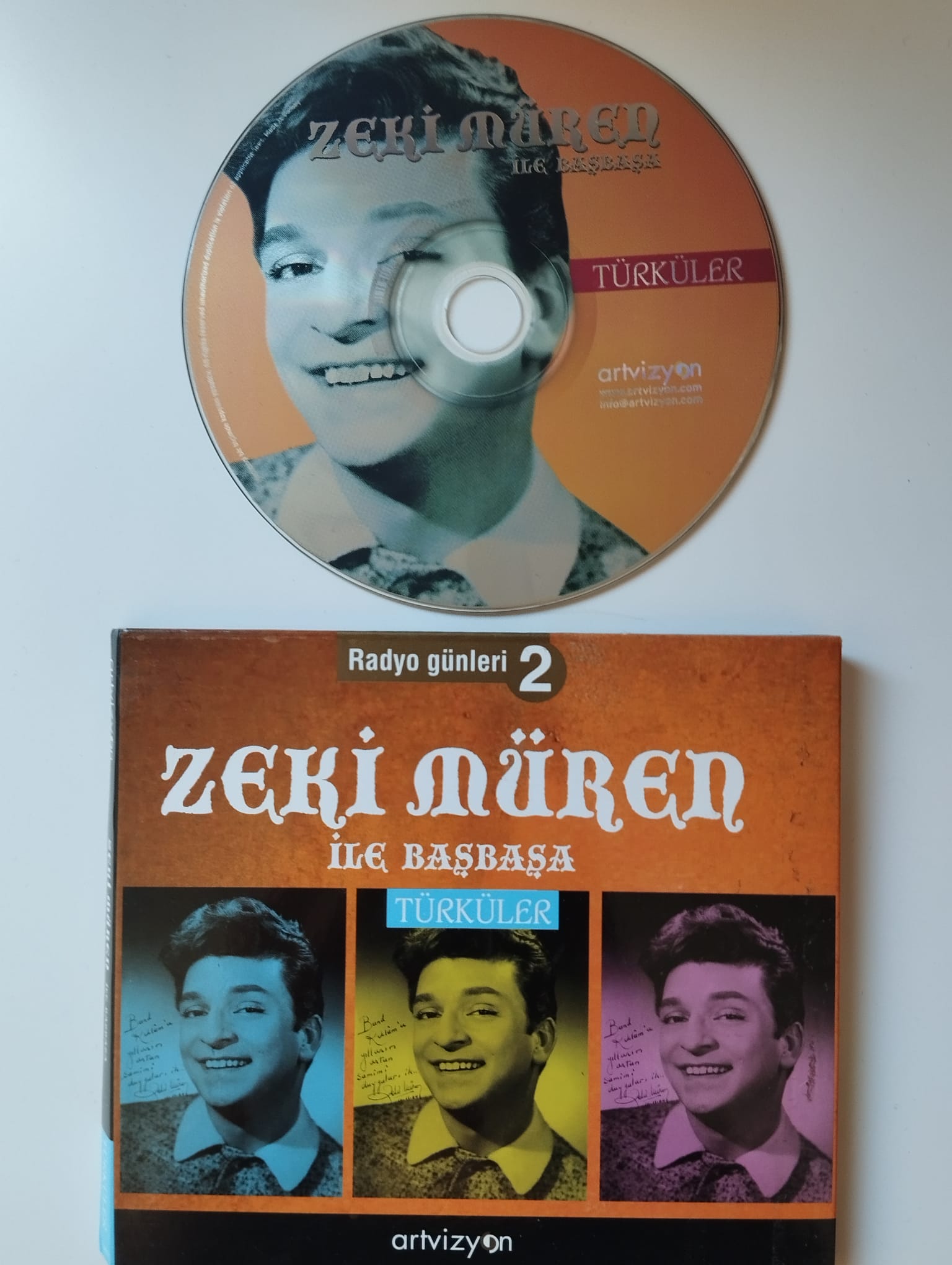 Zeki Müren İle Başbaşa (Radyo Günleri 2) / Türküler - 2008  Türkiye Basım - 2. El CD Albüm