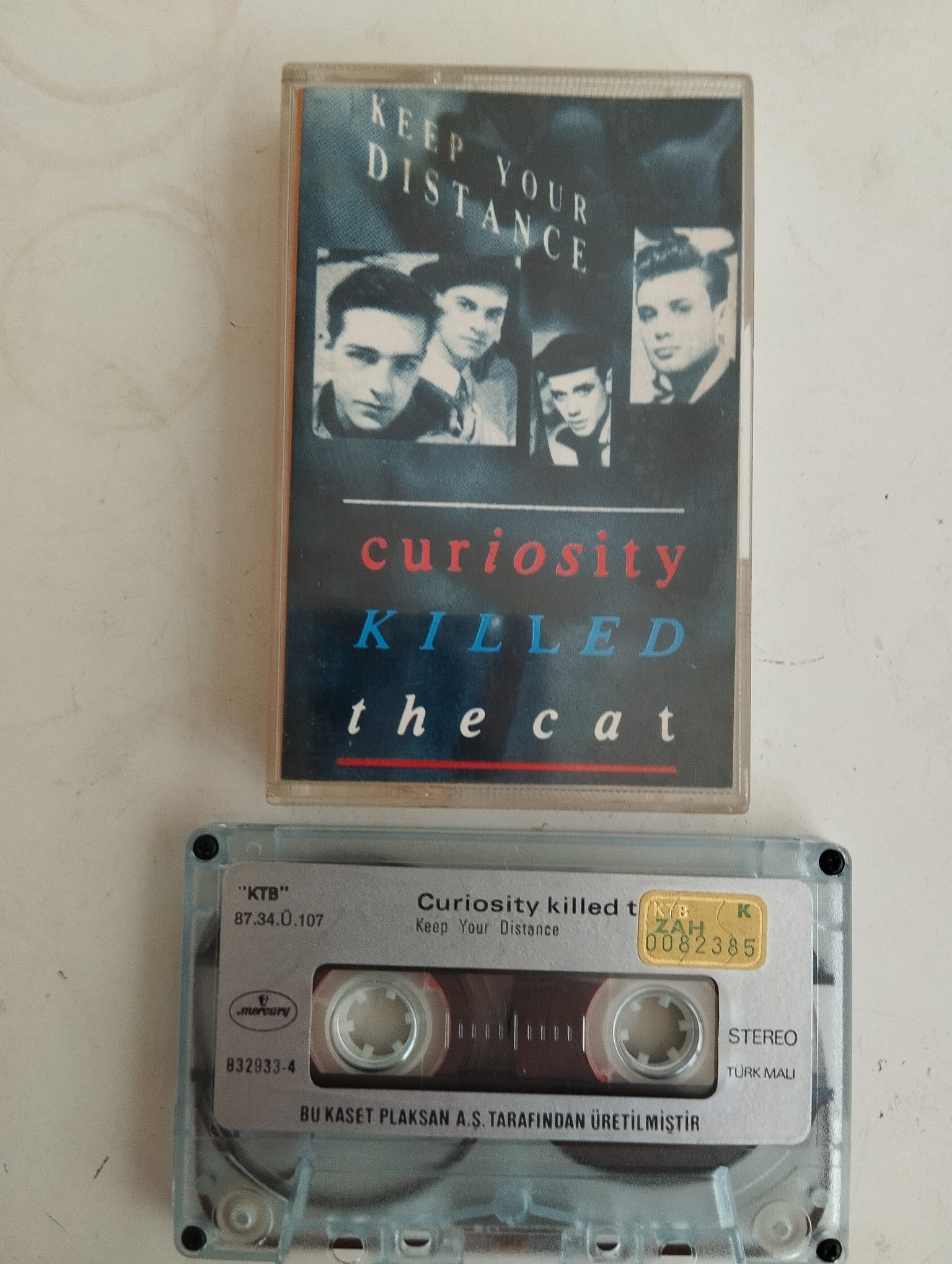 Curiosity Killed The Cat ‎– Keep Your Distance - 1987 Türkiye Basım 2. El Kaset