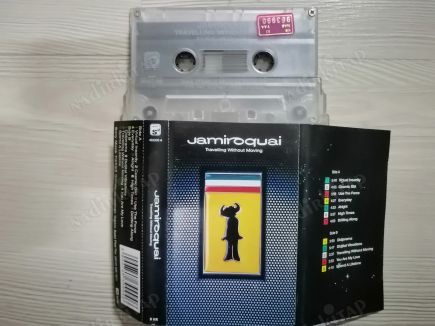 JAMIROQUAI-TRAVELLING WITHOUR MOVING-1996 SONY MÜZİK BASIM-(KASET)