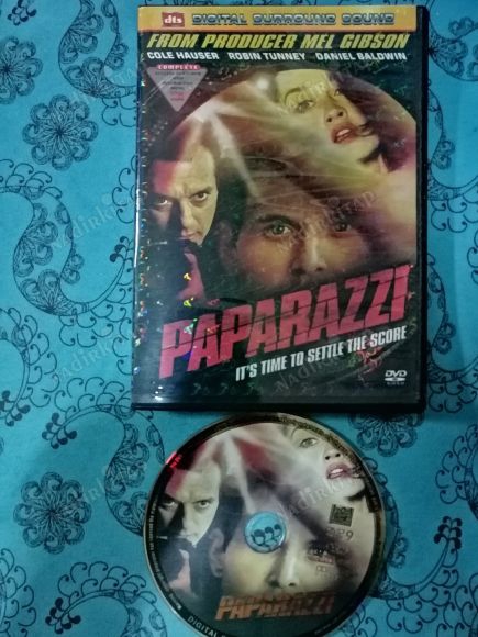 PAPARAZZI -  84  DAKİKA  -  DVD FILM - (YABANCI BASIM TÜRKÇE DİL VE ALTYAZI YOKTUR)