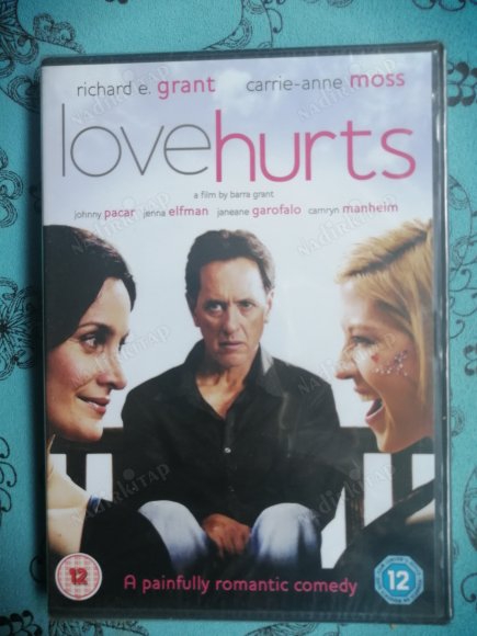 LOVE HURTS - A FILM BY BARRA GRANT  91 DAKİKA+EXTRAS -DVD FİLM- AVRUPA BASIM TÜRKÇE DİL SEÇENEĞİ YOKTUR (+12) * AÇILMAMIŞ AMBALAJINDA*