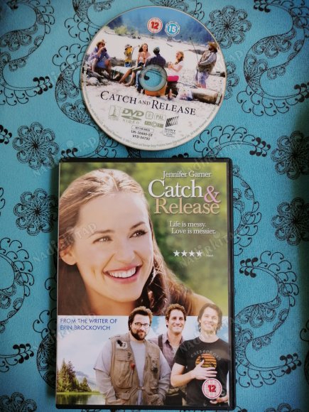 CATCH & RELEASE  -  JENNIFER GARNER - 107 DAKİKA DVD FİLM-AVRUPA BASIM TÜRKÇE DİL SEÇENEĞİ YOKTUR (+12)