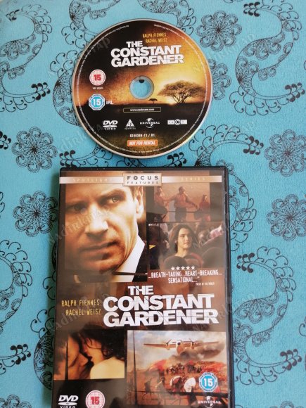 THE CONSTANT GARDENER  - A FERNANDO MEIRELLES FILM - RALPH FIENNES  123 DAKİKA + EXTRAS  -DVD FİLM  -AVRUPA BASIM TÜRKÇE DİL SEÇENEĞİ YOKTUR (+15)