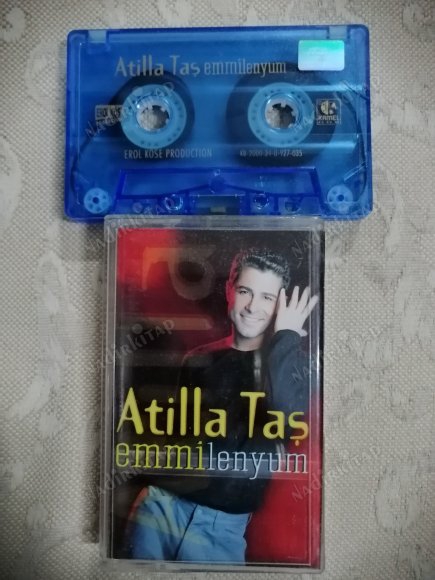 ATİLLA TAŞ - EMMİLENYUM   - 2000  TÜRKİYE BASIM -(KASET)