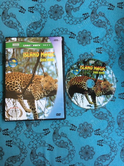 ISLAND MAGIC - DVD- TÜRKİYE BASIM- 52 DAKİKA