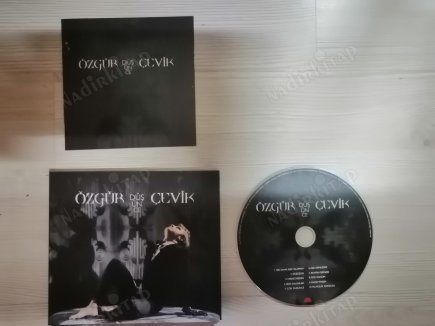 ÖZGÜR ÇEVİK / BİR DAHA AŞIK OLMAM /  ALBÜM  CD - TÜRKİYE 2009 BASIM *İMZALI