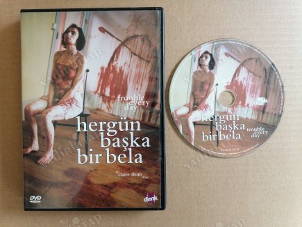 HERGÜN BAŞKA BİR BELA ( TROUBLE EVERYDAY ) / BİR CLAIRE DENIS  FİLMİ  - 100 DAKİKA TÜRKİYE BASIM -  DVD FİLM