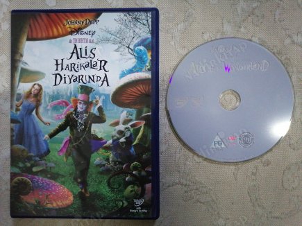 ALİS HARİKALAR DİYARINDA - JOHNNY DEPP - BİR TIM BURTON  FİLMİ  /  105  DAKİKA   TÜRKİYE BASIM - DVD FİLM