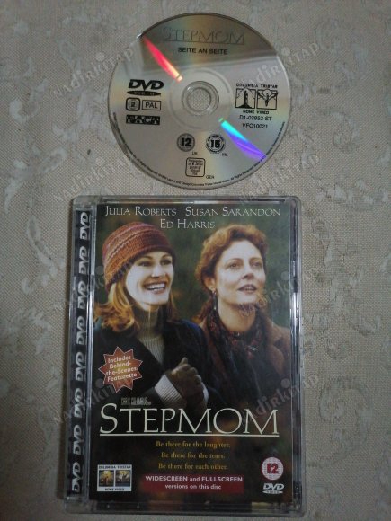 STEPMOM  - JULIA ROBERTS SUSAN SARANDON ED HARRIS - 120 DAKİKA  +EXTRAS -DVD FİLM - YURTDIŞI BASIM TÜRKÇE DİL SEÇENEKLİ * ÖZEL ŞEFFAF PLASTİK KUTULU *