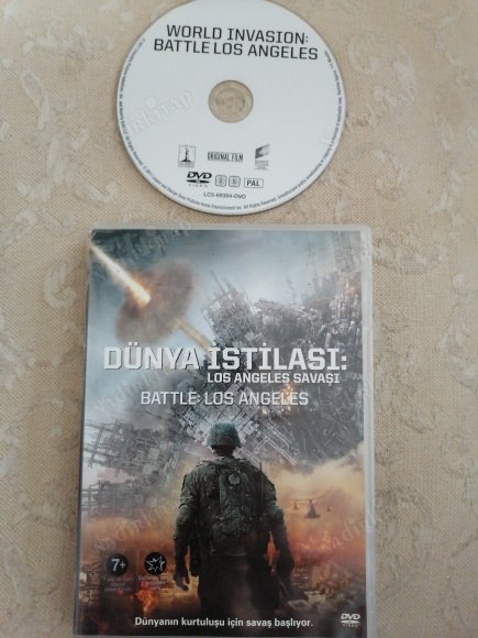 DÜNYA İSTİLASI :LOS ANGELES SAVAŞI ( BATTLE :LOS ANGELES ) - 112  DAKİKA+EXTRAS -DVD FİLM- TÜRKİYE BASIM