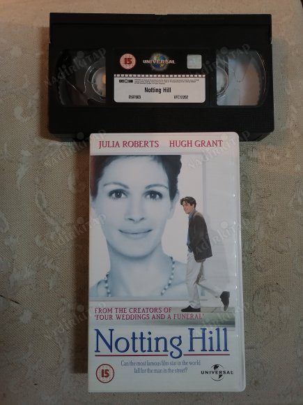 NOTHING HILL - JULIA ROBERTS / HUGH GRANT   - 136 DAKİKA  - DVD FİLM - İNGİLTERE BASIM İNGİLİZCE