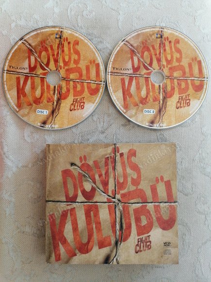 DÖVÜŞ KULÜBÜ  ( FIGHT CLUB ) - BİR DAVID FINCHER FİLMİ - VCD FİLM - 2 DİSK - 131 DAKİKA