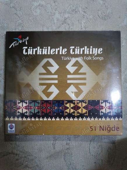 TÜRKÜLERLE TÜRKİYE ( TÜRKİYE WITH FOLK SONGS )  - 51 NİĞDE  - TÜRKİYE  BASIM CD ALBÜM - AÇILMAMIŞ AMBALAJINDA