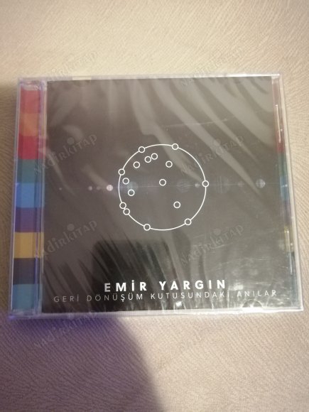 EMİR YARGIN - GERİ DÖNÜŞÜM KUTUSUNDAKİ ANILAR  - TÜRKİYE  BASIM CD ALBÜM - AÇILMAMIŞ AMBALAJINDA