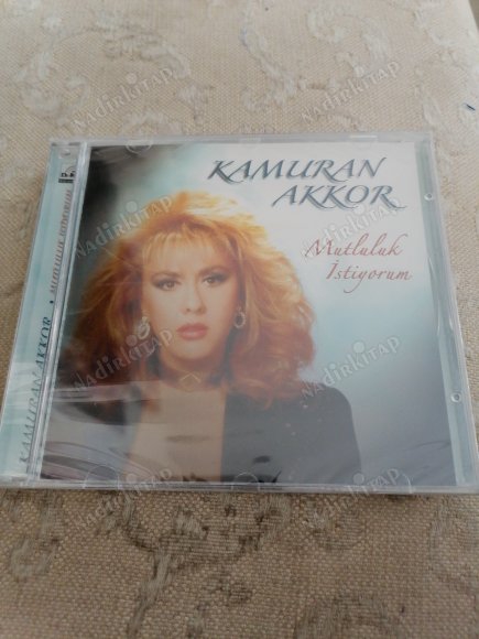 KAMURAN AKKOR - MUTLULUK İSTİYORUM  - TÜRKİYE  BASIM CD ALBÜM - AÇILMAMIŞ AMBALAJINDA