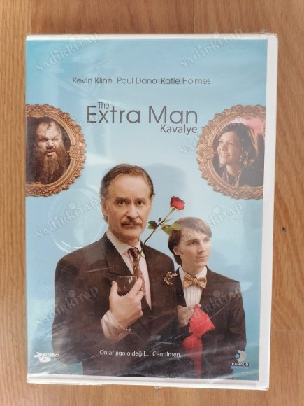 KAVALYE / THE EXTRA MAN - KEVIN KLINE / PAUL DANO / KATIE HOLMES   - 104 DAKİKA  TÜRKİYE BASIM DVD FİLM - AÇILMAMIŞ AMBALAJINDA