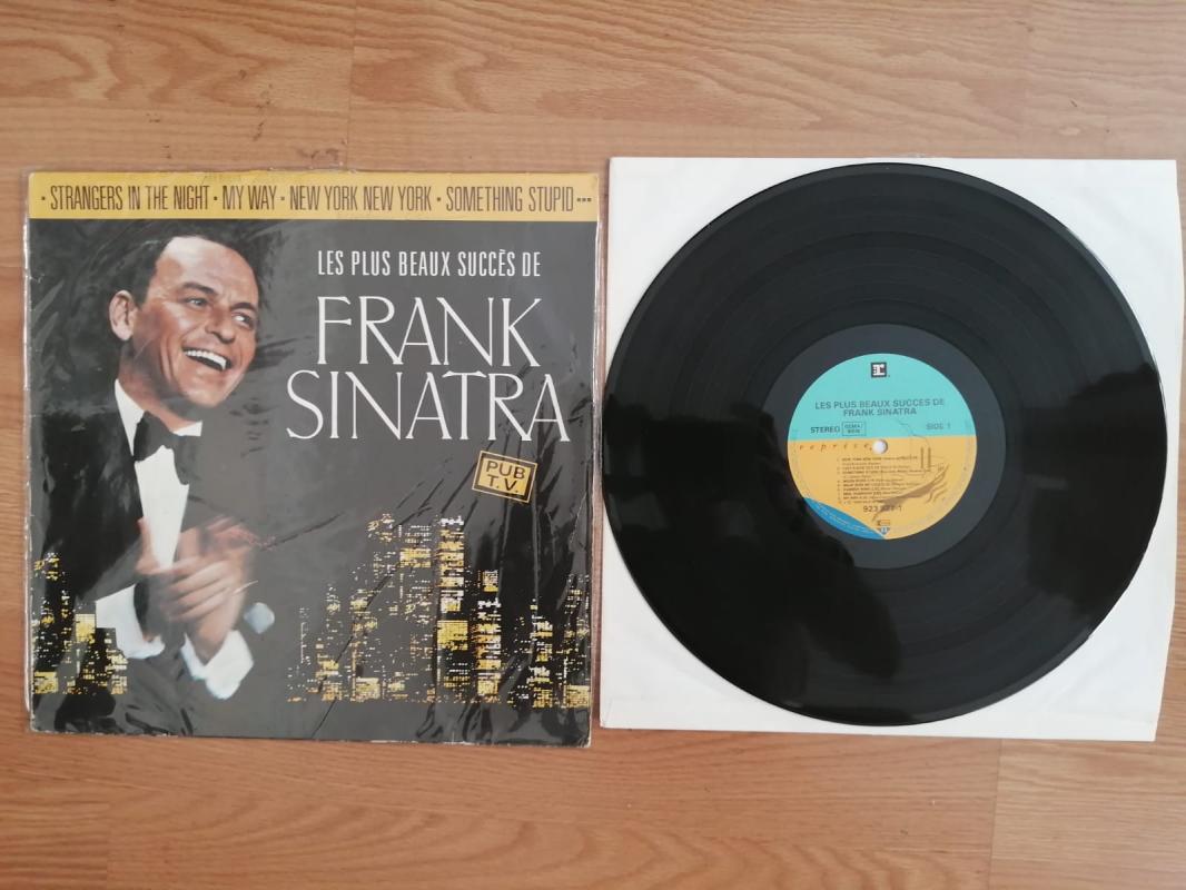 FRANK SINATRA - NEW YORK NEW YORK : HIS GREATEST HITS ( BÜTÜN HIT PARÇALARI BU PLAKTA ) - 1983 ALMANYA BASIM ALBÜM - 33 LÜK LP PLAK