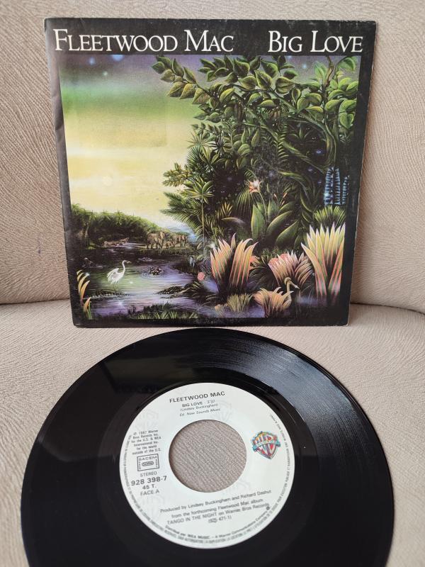 FLEETWOOD MAC -  BIG LOVE -  1987 FRANSA BASIM 45 LİK PLAK 2. EL