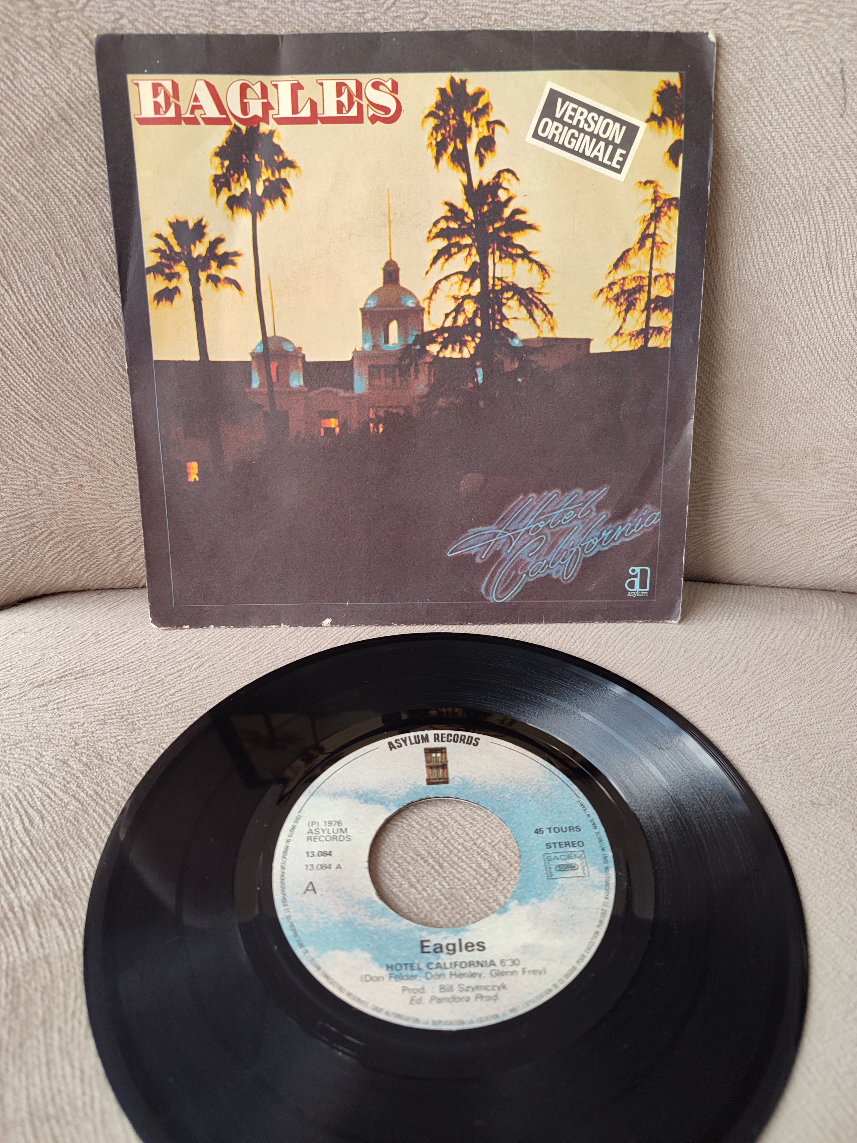 EAGLES - Hotel California - Fransa 1976 Basım  Nadir 45lik Plak 2. el