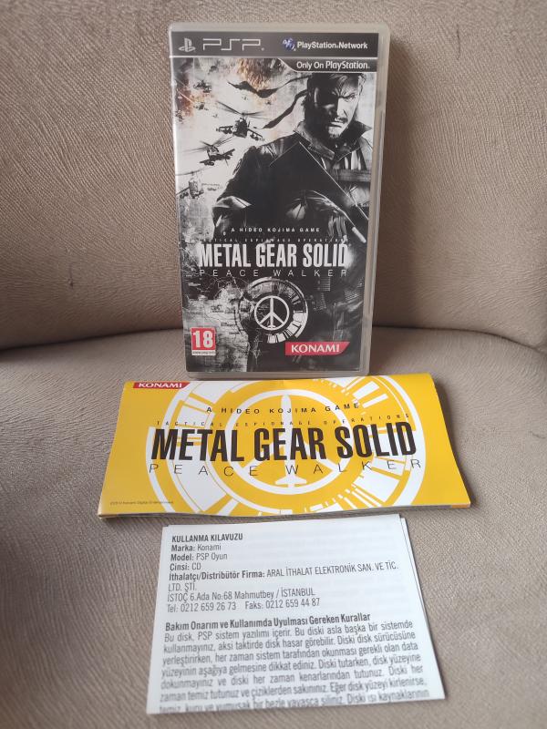 METAL GEAR SOLID Peace Walker - Orjinal PSP Portable Oyun / Türkçe Kullanım Kılavuzu + 40 Sayfa İngilizce Kullanım Kılavuzu