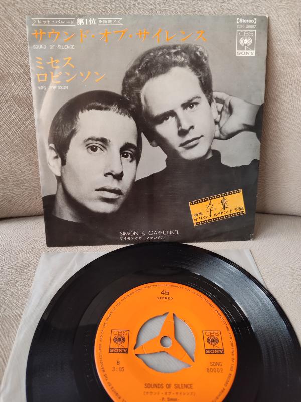 SIMON & GARFUNKEL - Sound of Silence / Mrs. Robinson - 1968 Japonya Basım 45lik Plak 2.el