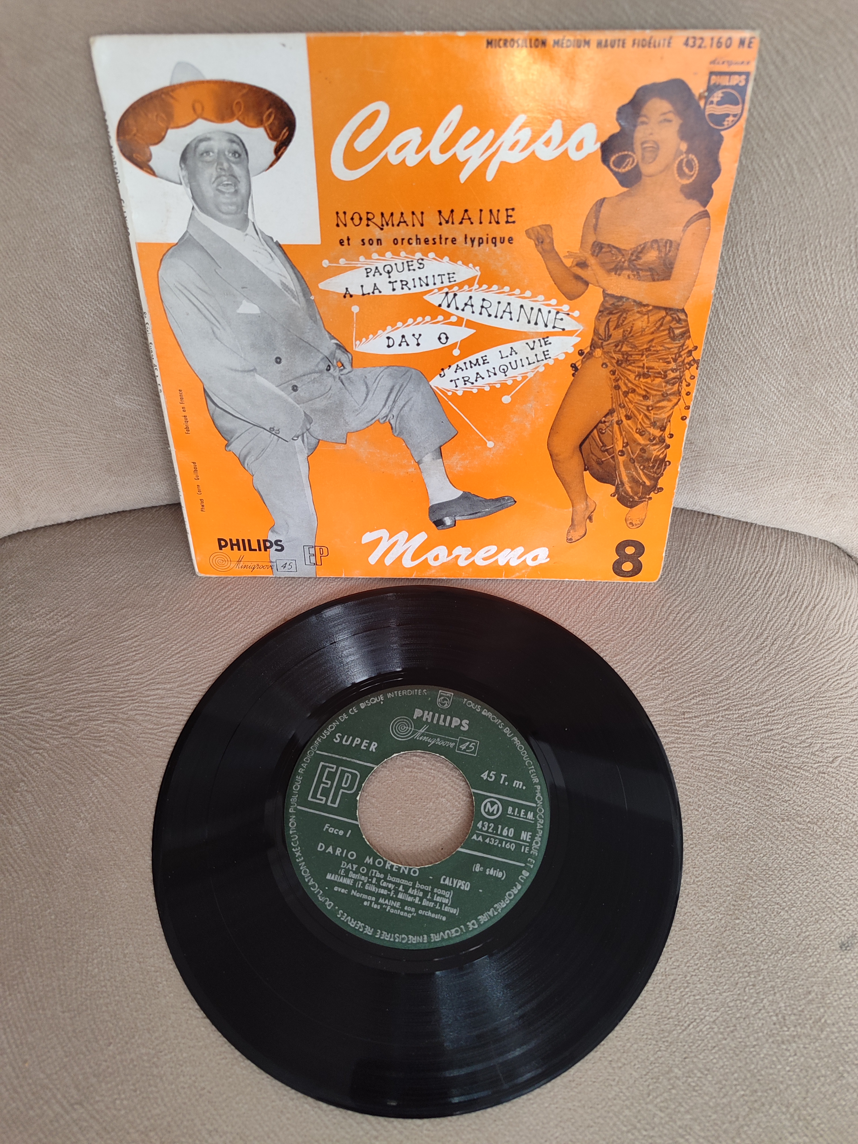 DARIO MORENO - Calypso Moreno / Day O  - 1957Fransa Basım Nadir EP Plak (4 Parçalık) 2.el