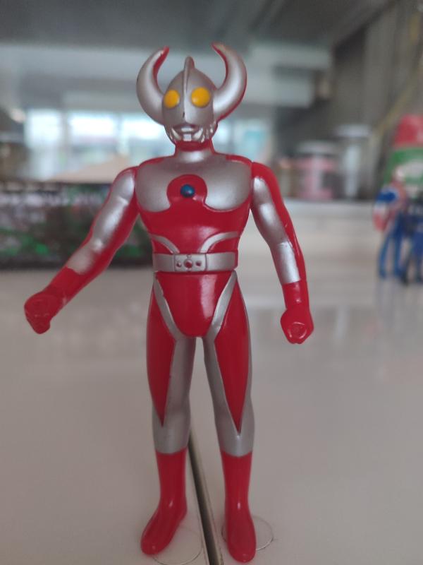 JAPON  Ultraman Father Figürü - 13 cm  Boyunda 1990 Japonya Bandai Yapımı 2.el