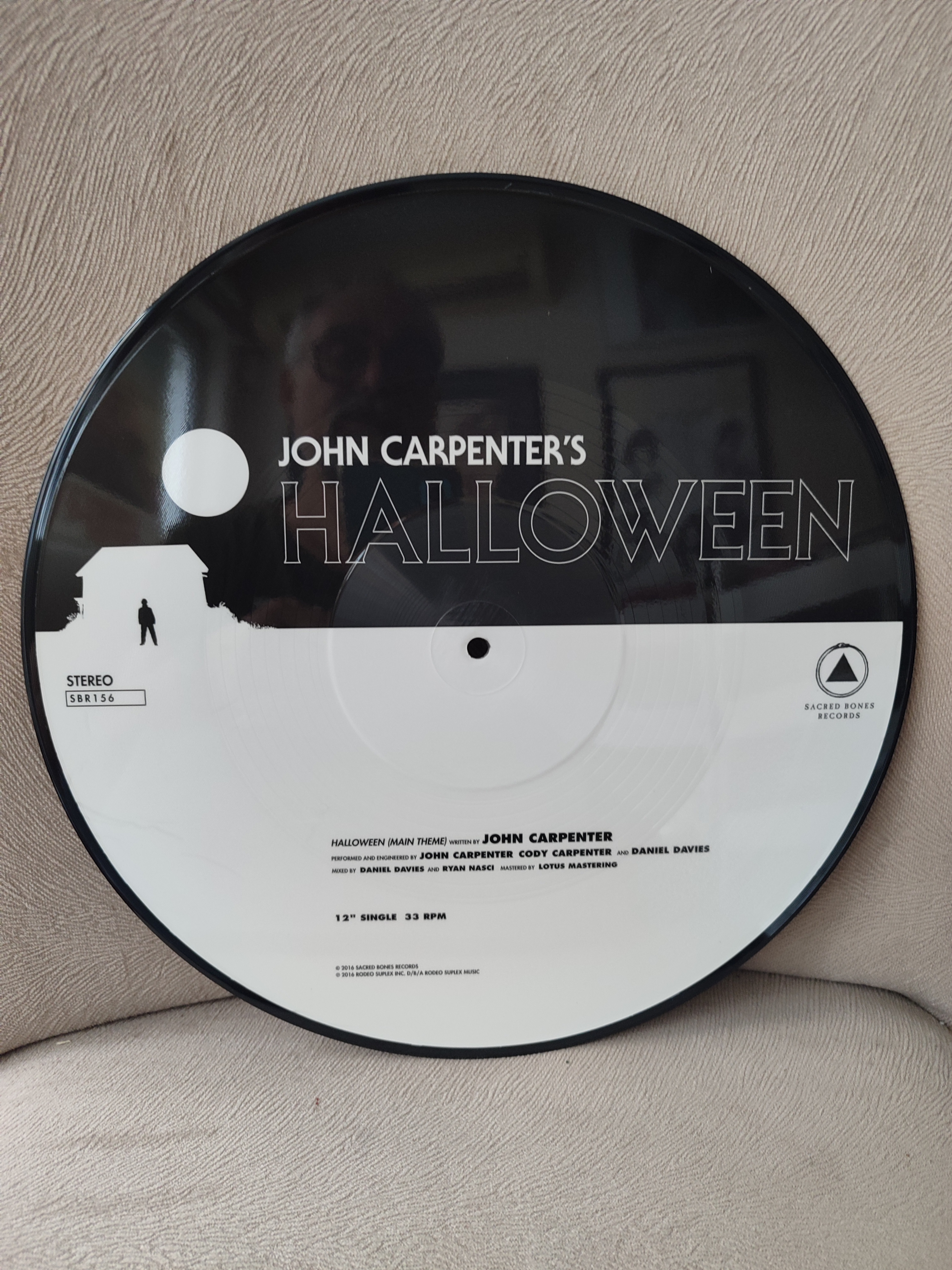 John Carpenter’s Halloween / Escape From New York - 2016 USA  Basım 12’’ Single Picture Disk Plak