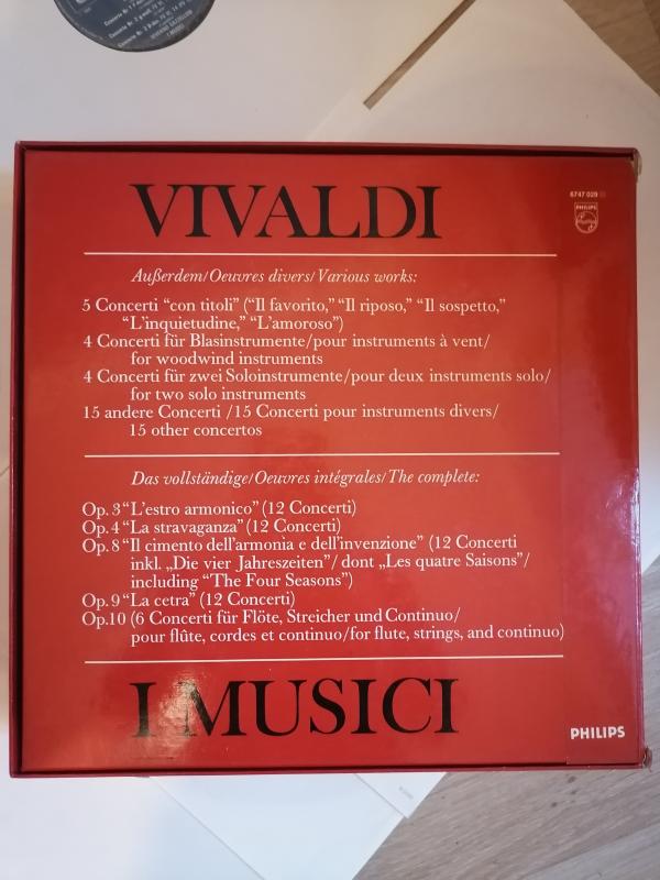 VIVALDI - I MUSICI - 1974 HOLLANDA  BASIM - 18 LP LİK BOX SET - 16 SAYFALIK INSERTLİ