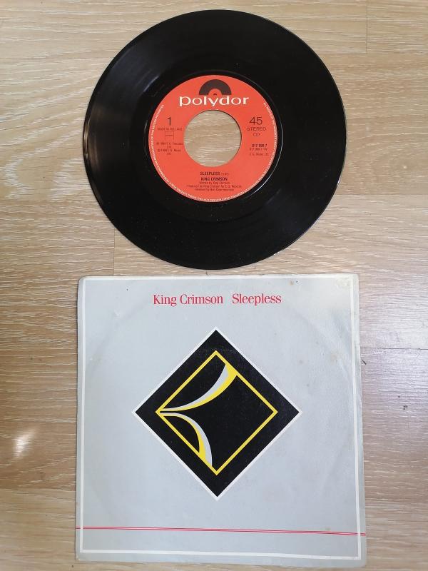 KING CRIMSON - SLEEPLESS / NUAGES- 1984 HOLLANDA BASIM 45 LİK PLAK