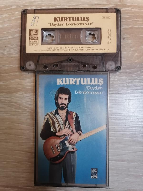 KURTULUŞ - DUYDUM EVLENİYORMUŞSUN - 1983 TÜRKİYE  BASIM -  KASET ALBÜM KAĞITLI İLK BASIM