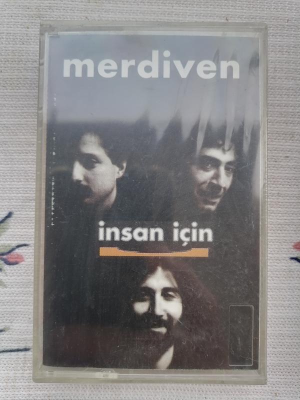 MERDİVEN - İNSAN İÇİN  -  TÜRKİYE BASIM  KASET ALBÜM - AÇILMAMIŞ AMBALAJINDA