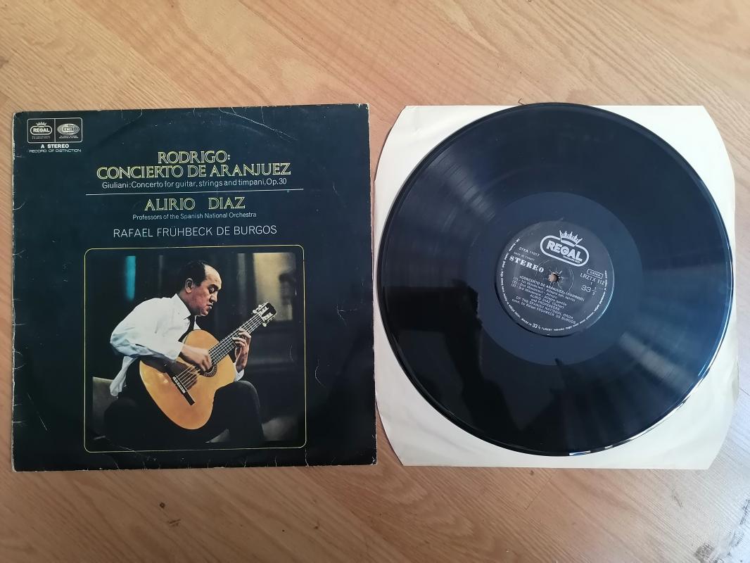 RODRIGO GİTAR KONÇERTOSU CONCIERTO DE ARANJUEZ /GİTAR: Airio DIAZ -1967 Türkiye Basım LP 33lük Plak