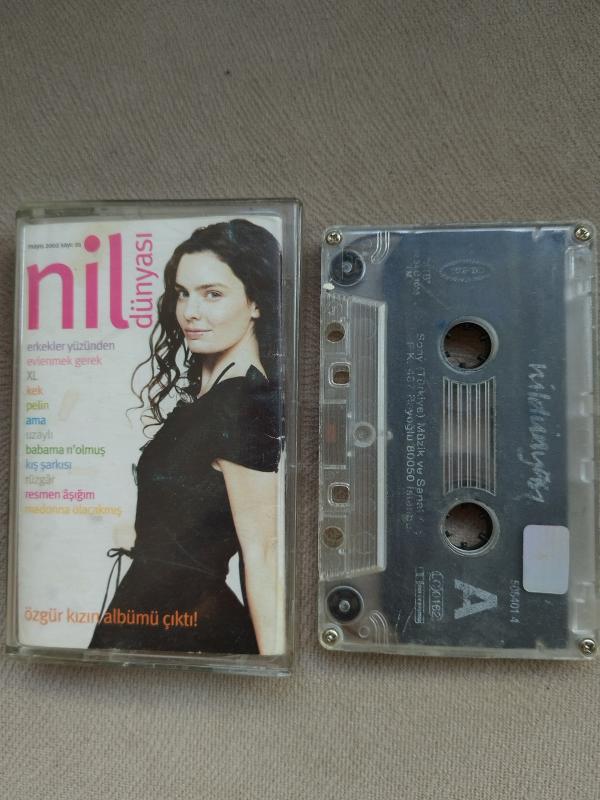 Nil Karaibrahimgil – Nil Dünyası - 2002 Türkiye Basım  Kaset Albüm