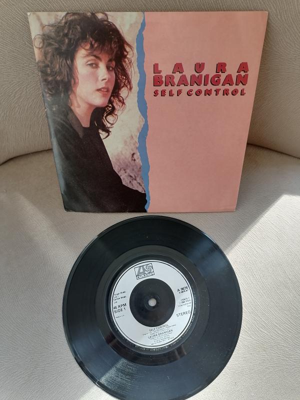 LAURA BRANIGAN  - Self Control  1984 İngiltere Basım  45 LİK PLAK