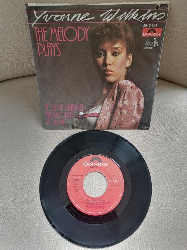 YVONNE WILKINS  - The Melody Plays  1981 Almanya Basım  45 LİK PLAK