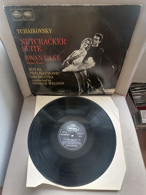 TCHAIKOVSKY - Nutcracker Suite / Swan Lake - Royal Filarmoni Ork. 1966 Türkiye Basım 33 lük Plak