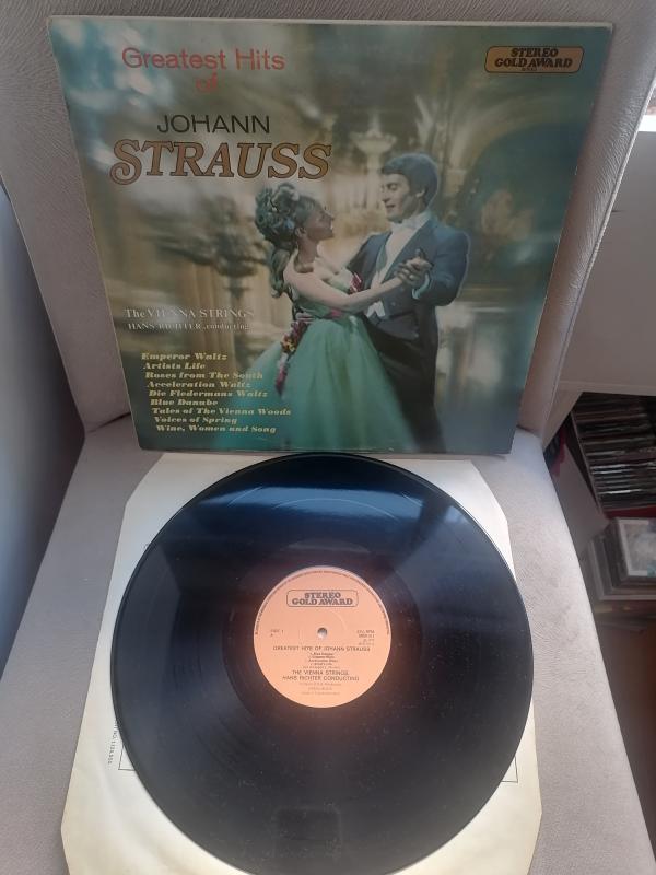 Greatest Hits of JOHANN STRAUSS - The Vienna Strings - 1970 İngiltere Basım 33 lük Plak