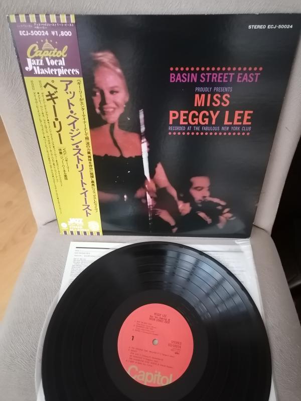 PEGGY LEE - Basin Street East  1961 Japonya Basım - LP Plak Albüm - Obi’li 2. EL