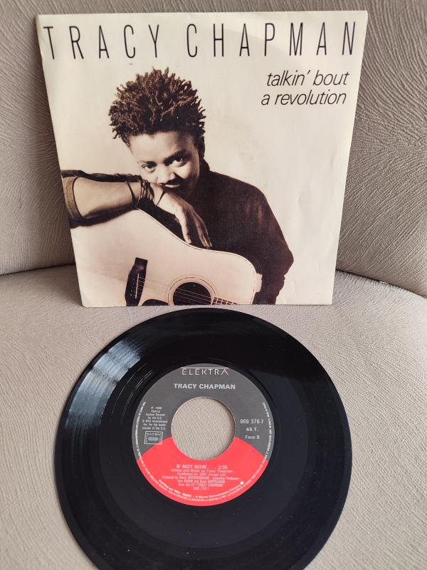 TRACY CHAPMAN - TALKIN’ ’BOUT REVOLUTION 1988 FRANSA  BASIM 45 LİK PLAK